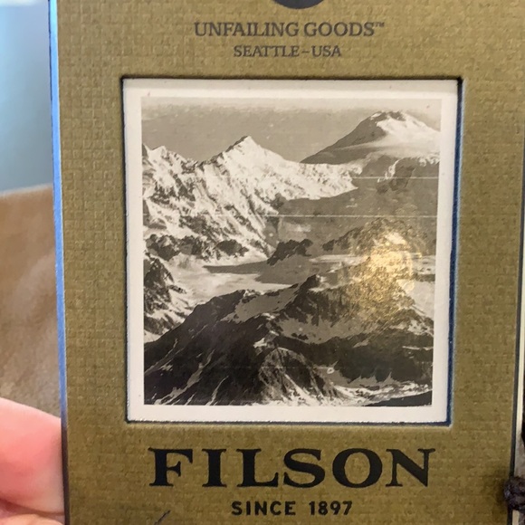 C.C. Filson Women’s Mountain Parka, Filson Jacket, Coat NEW Root - Picture 4 of 10